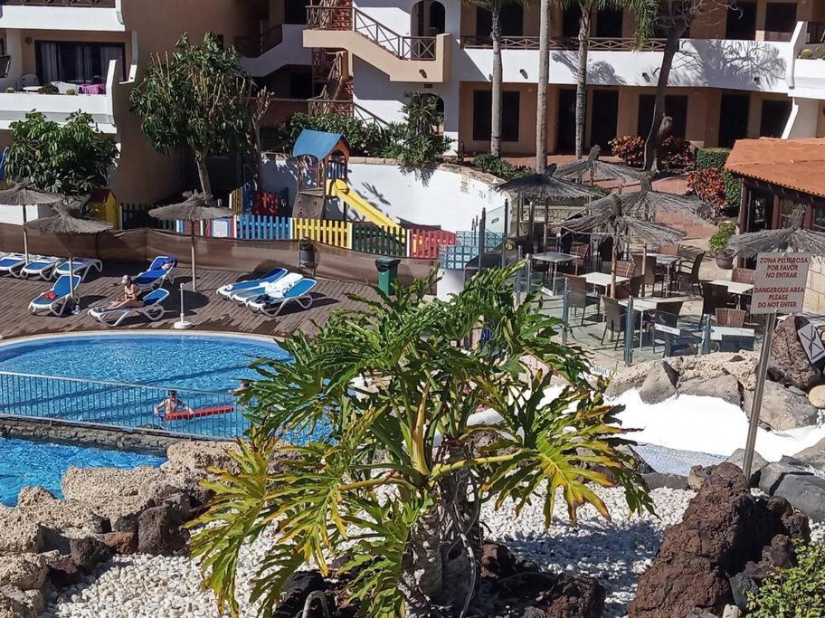 Apartment With Pool And Gardens Near The Coast Сан-Мігель-де-Абона Екстер'єр фото